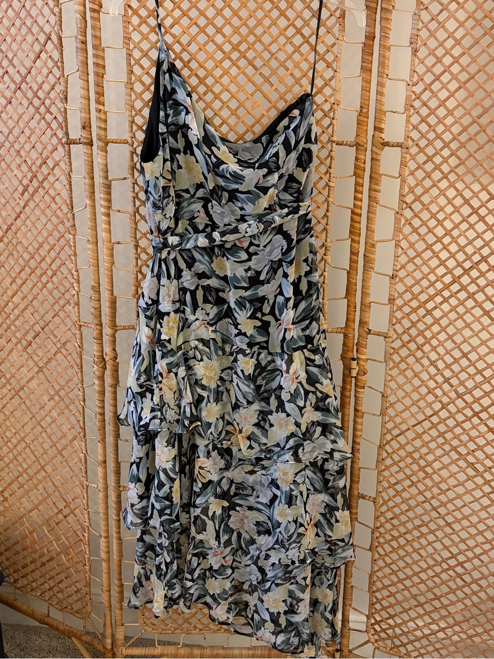 NWT Petal & Pup Women’s One-Shoulder Floral Print Ruffle Midi Dress - Picture 6 of 8